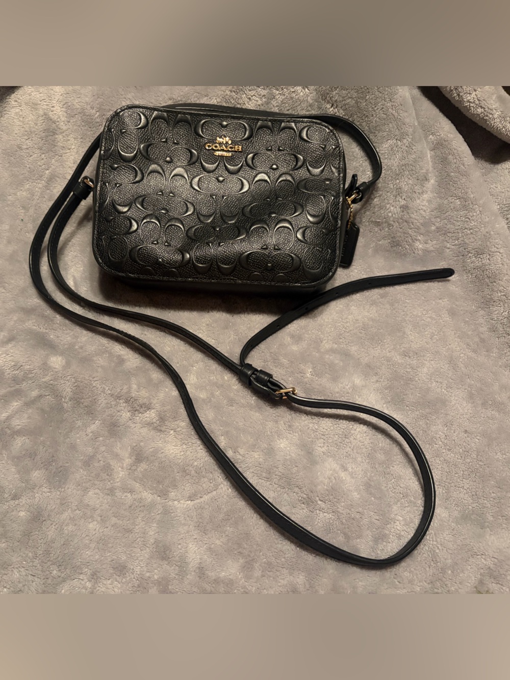Coach Black Embossed Signature Leather Camera Crossbody Bag Gold Hardware EUC